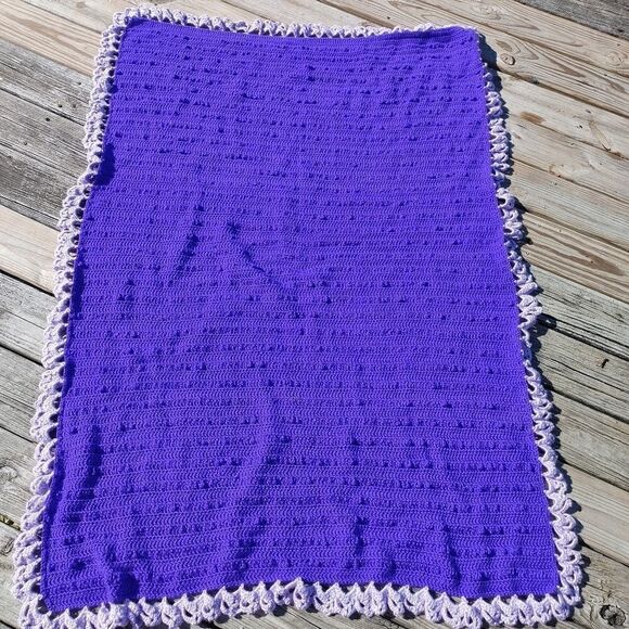 Hand Crochet Purple Lavender Lace Like Crochet Tri - Picture 1 of 8